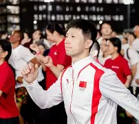 爱游戏下载-英超清晨走向成谜，底特律活塞调整名单，更衣室稳定，临场指挥获称赞