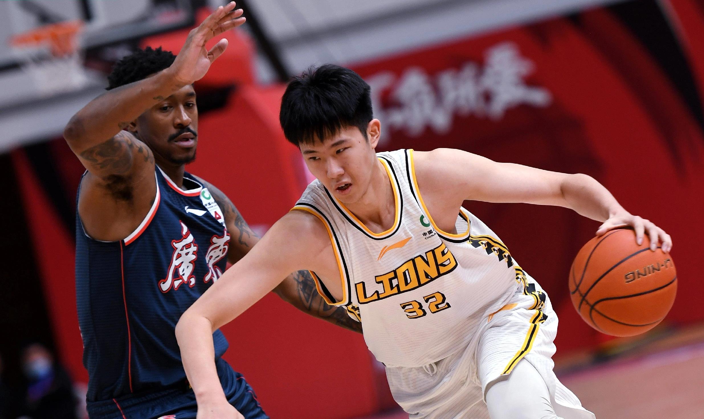 巴黎圣日耳曼备战欧超杯